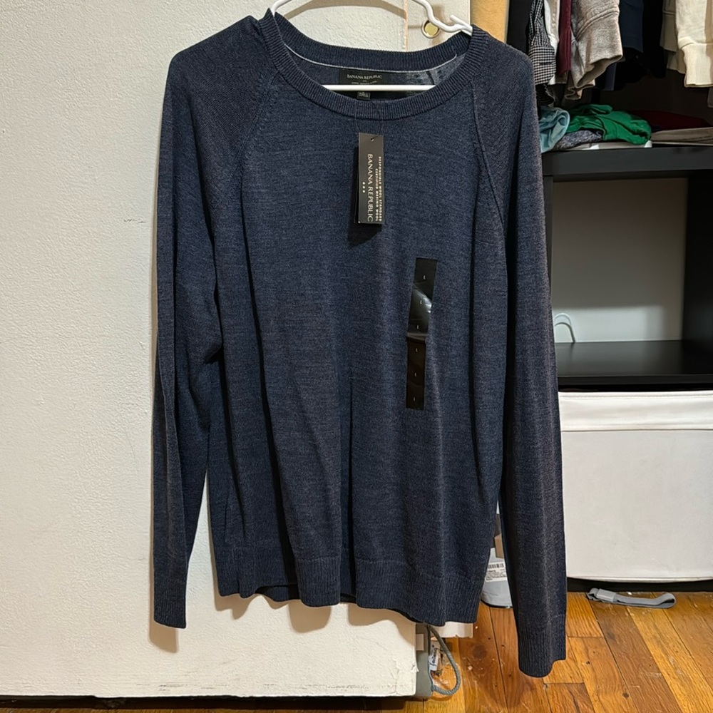 Banana Republic MERINO WOOL SWEATER Size L
